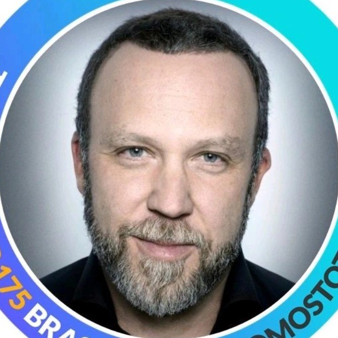 Dennis Herszkowicz