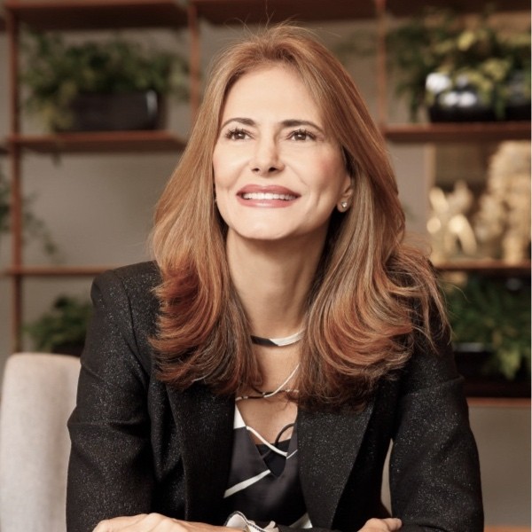 SIMONE ALBUQUERQUE