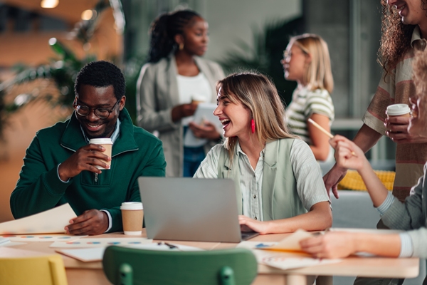 Imagem da matéria Heineken lança cartilha sobre felicidade no trabalho