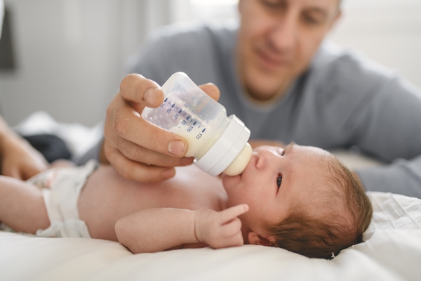 Imagem da matéria Roche Brasil amplia licença parental para seis meses e reforça papel de homens na agenda de equidade de gênero