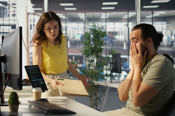 Imagem da matéria Quanto maior o domínio da IA no trabalho, maior a incidência de sintomas de burnout