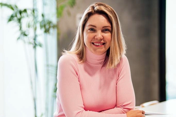 Unico reforça time de liderança com a contratação de Isadora Gabriel