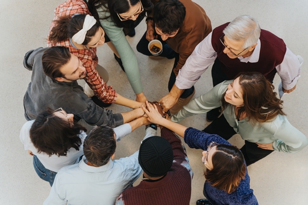 Engajamento dos trabalhadores está em alta, segundo pesquisa global da ADP