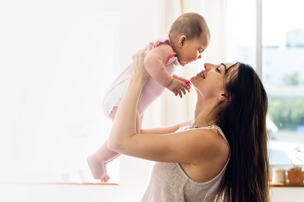 Que o Feliz dia das Mães não seja apenas um cartão à funcionária