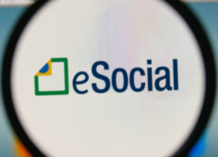 LG lugar de gente orienta empresas sobre eSocial em webinar gratuito