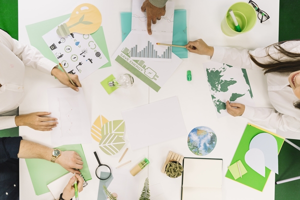 Para 96% dos brasileiros, investir em pessoas favorece a sustentabilidade dos negócios
